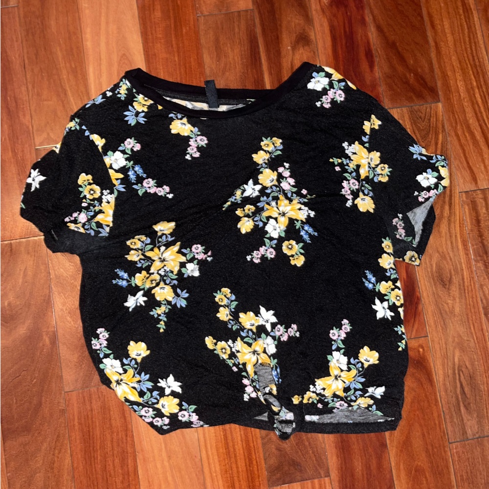 floral crop top with tie in front